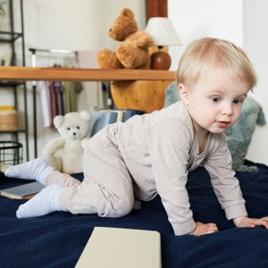 Baby in the 7th month – Starting to move